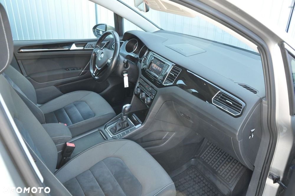 Volkswagen Golf Sportsvan 2.0 TDI SCR DSG Highline - 24