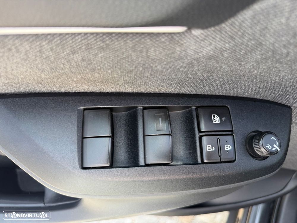 Toyota Yaris Cross 1.5 HDF Comfort Plus AWD - 18
