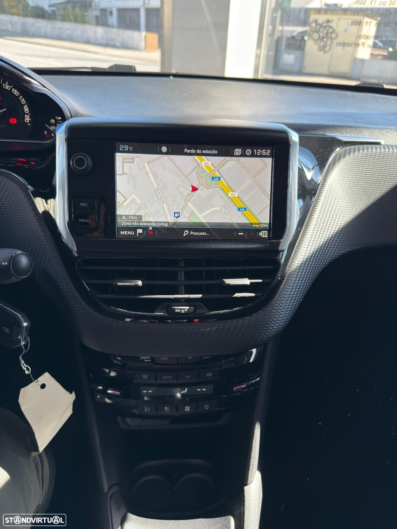 Peugeot 208 82 VTI Allure - 7