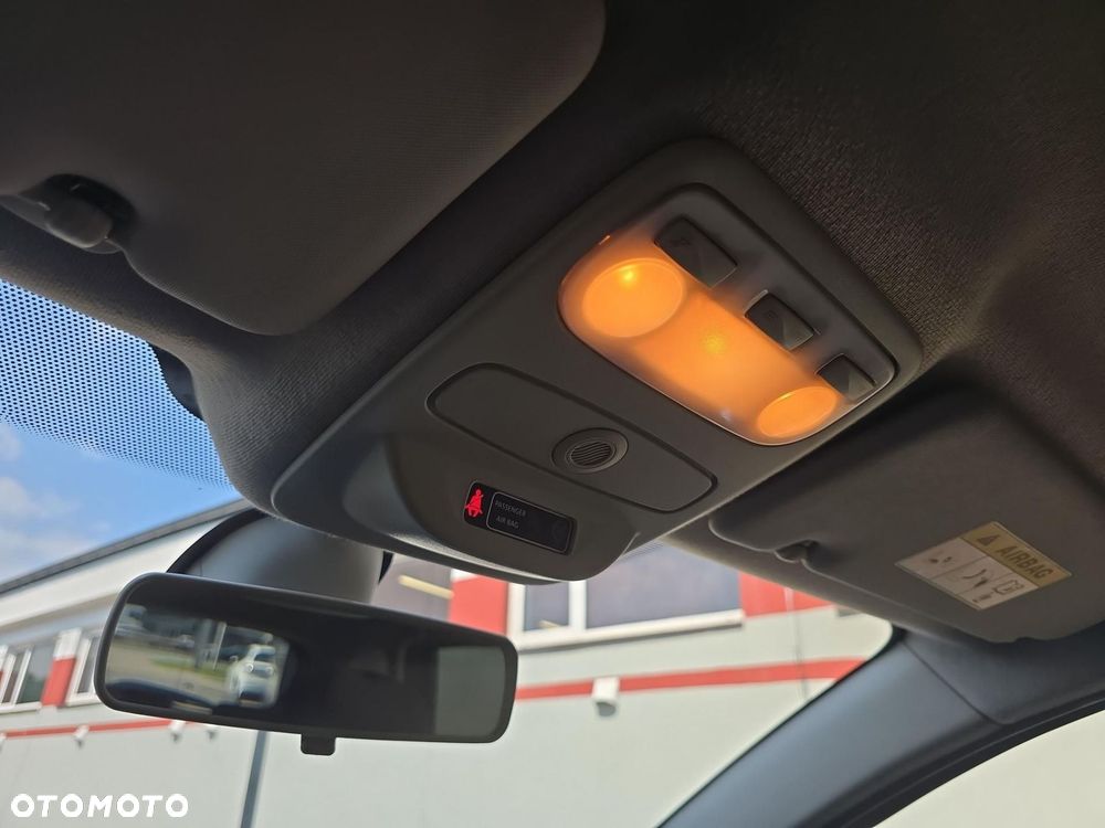 Renault Captur 1.2 TCe Intens EDC - 19