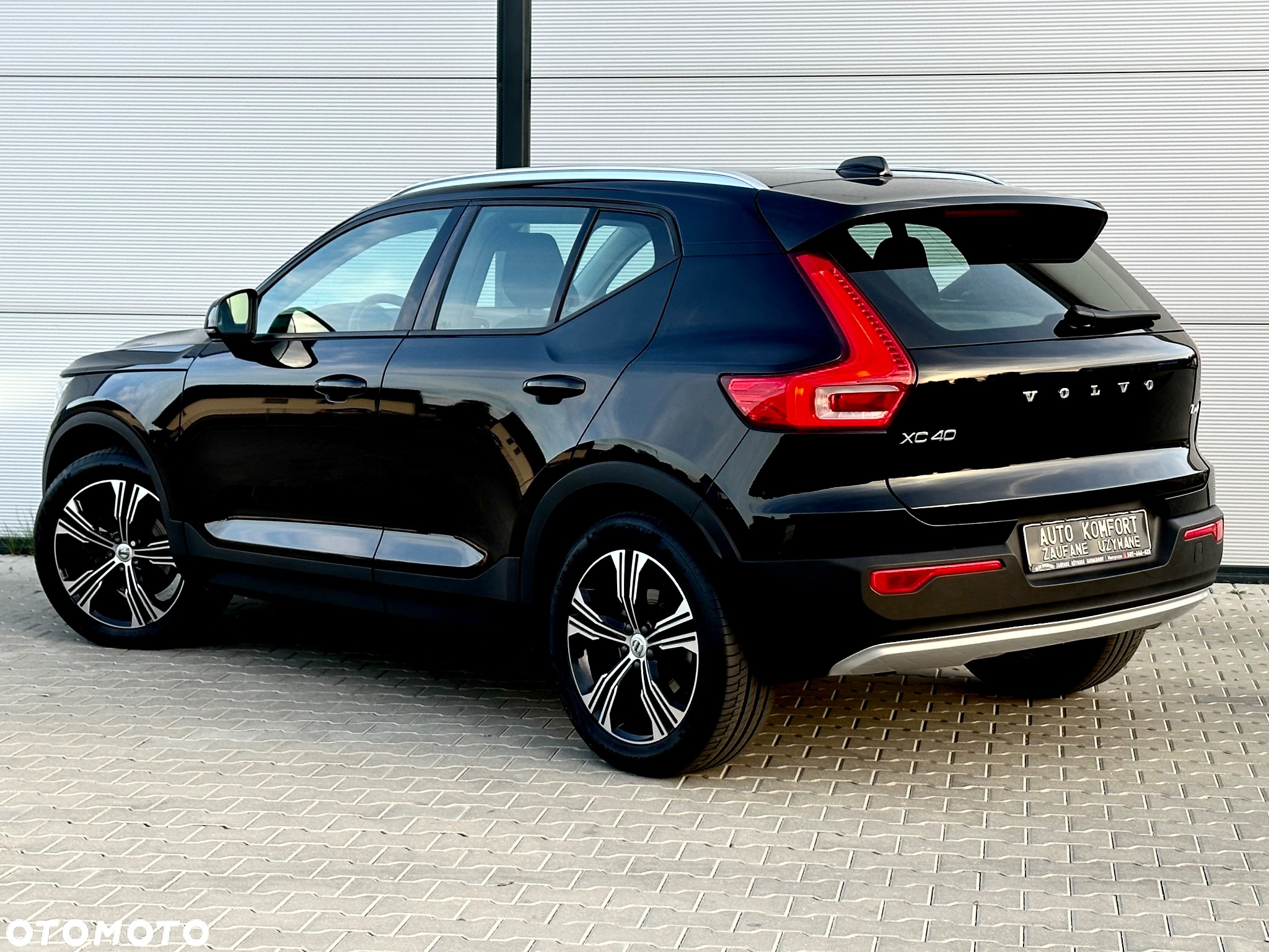 Volvo XC 40 D4 AWD Momentum Pro - 2