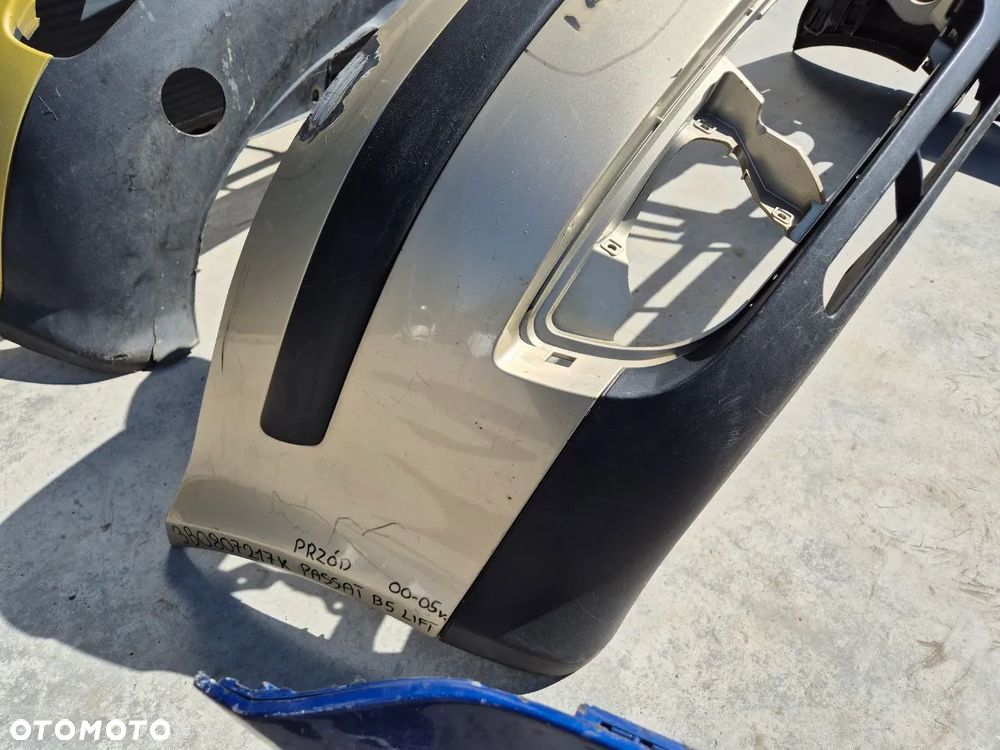 ORYGINALNY ZDERZAK  TYLNI ZDERZAK  PASSAT B5 - 2