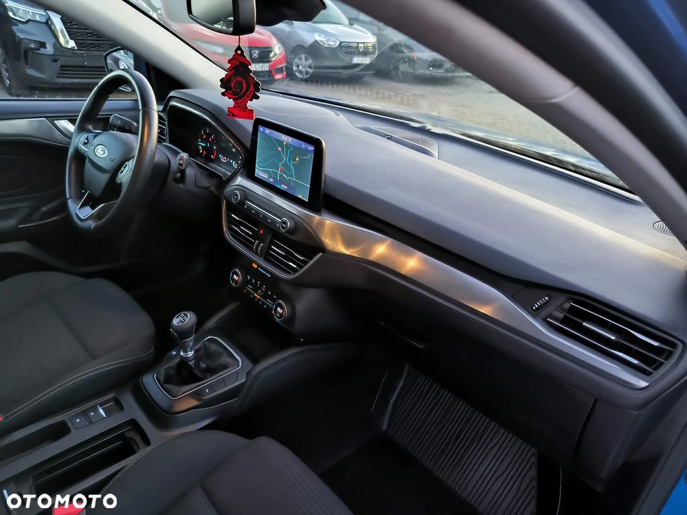 Ford Focus 1.5 EcoBlue Start-Stopp-System TITANIUM DESIGN - 28