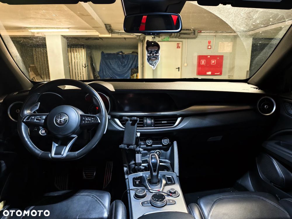 Alfa Romeo Stelvio 2.0 Turbo Veloce Q4 - 9