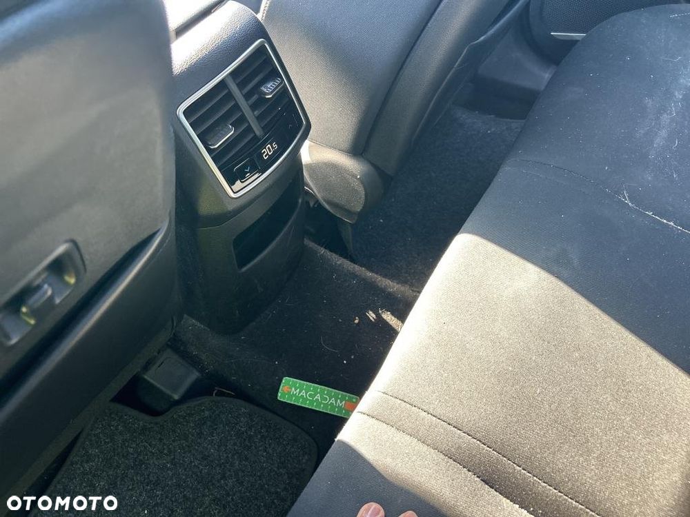 Kia Sportage 1.6 T-GDI MHEV Business Line 4WD DCT - 12