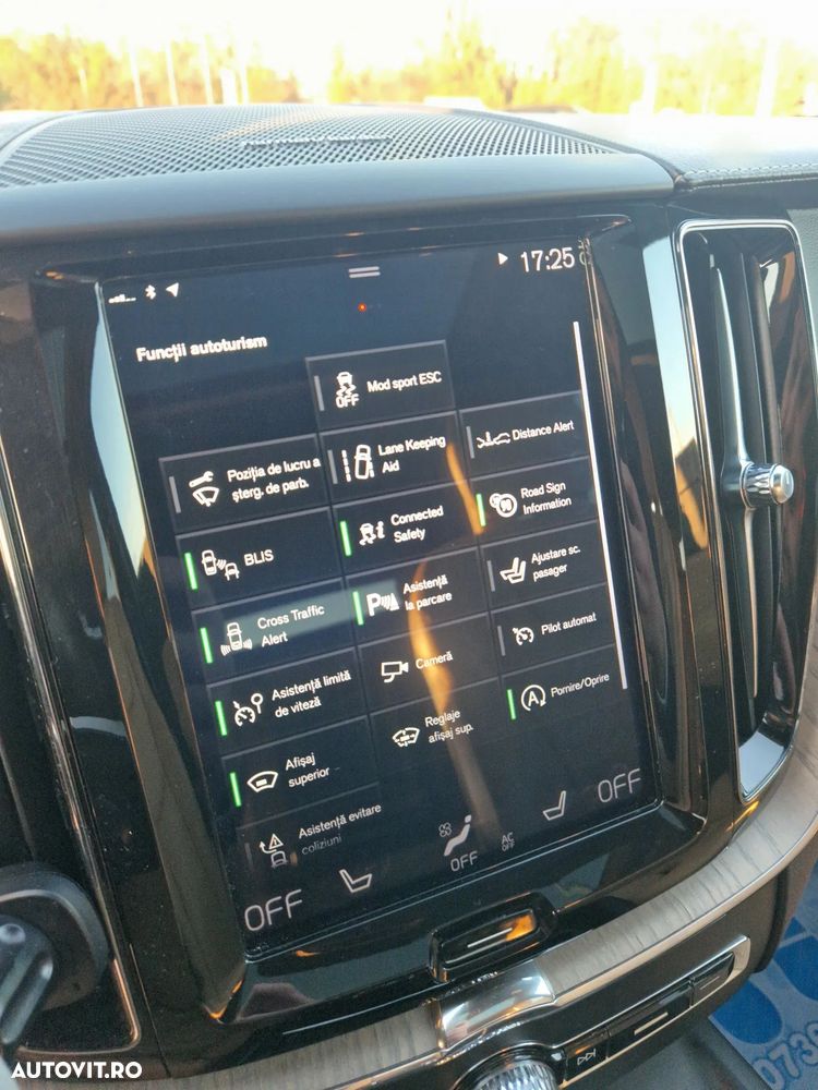 Volvo XC 60 B4 D AWD Geartronic Inscription - 24