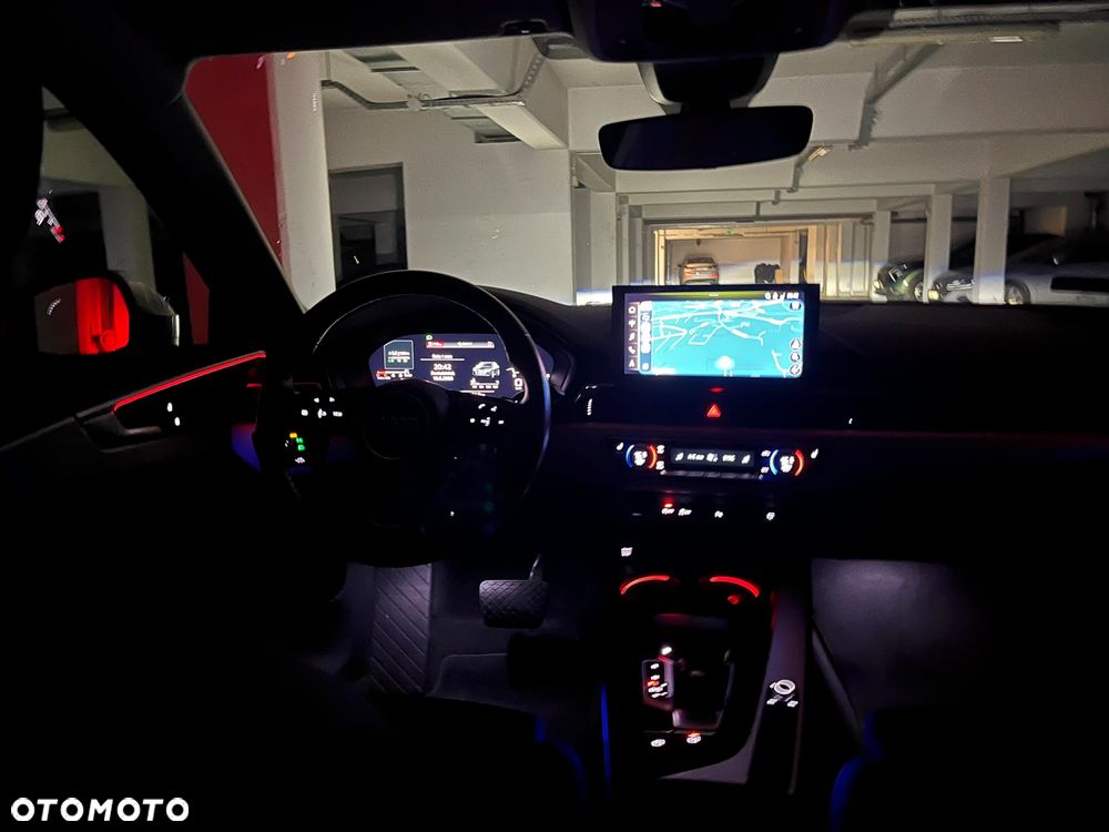Audi A4 Limousine - 5