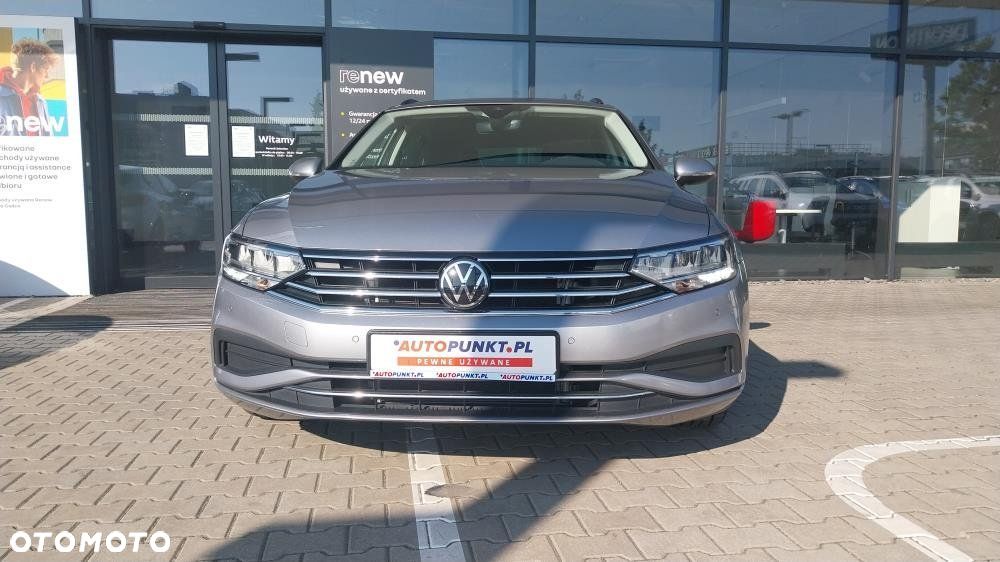 Volkswagen Passat - 2