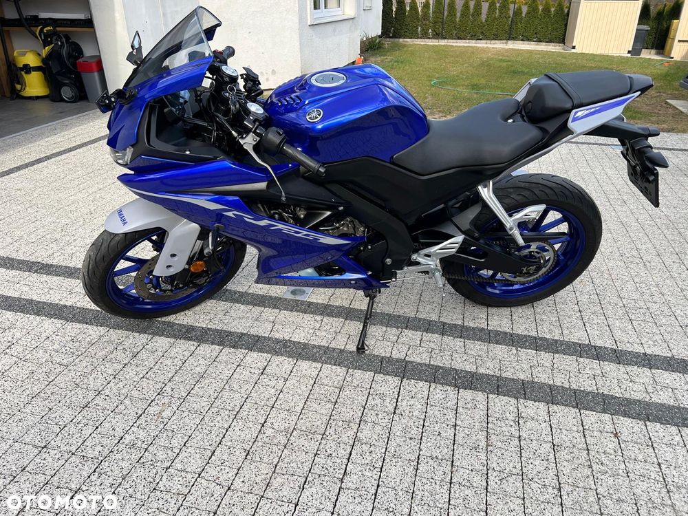 Yamaha YZF - 15
