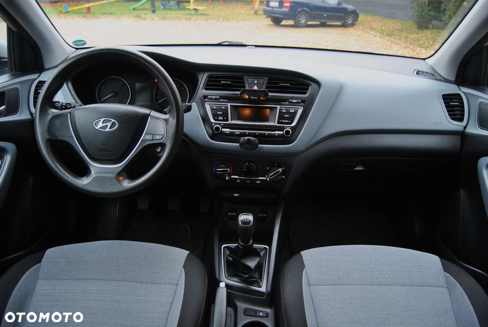 Hyundai i20 1.2 BlueDrive Comfort - 9