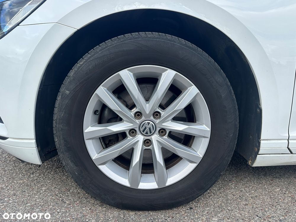 Volkswagen Passat 2.0 TDI (BlueMotion Technology) DSG Comfortline - 14