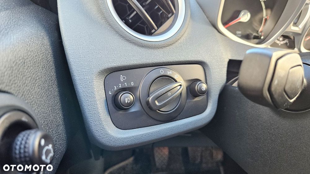 Ford Fiesta 1.25 Titanium - 25