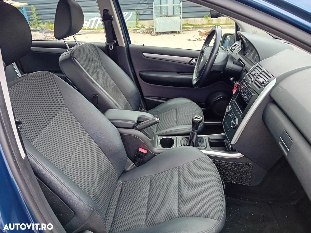 Mercedes-Benz A 170 - 9