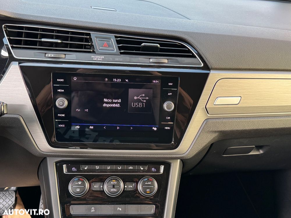 Volkswagen Touran 2.0 TDI SCR (BlueMotion Technology) DSG Comfortline - 19