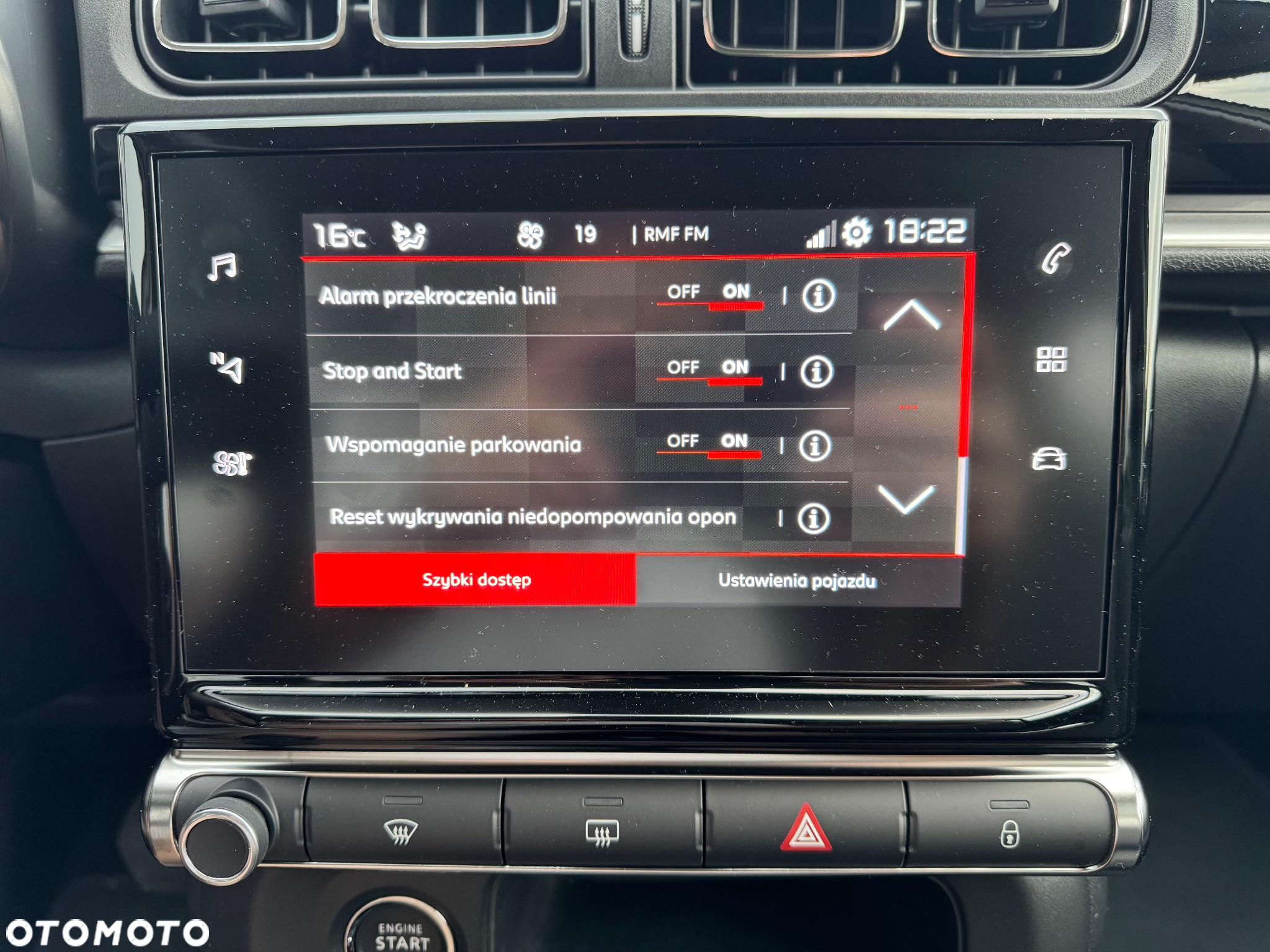 Citroën C3 1.2 PureTech Shine EAT6 - 18