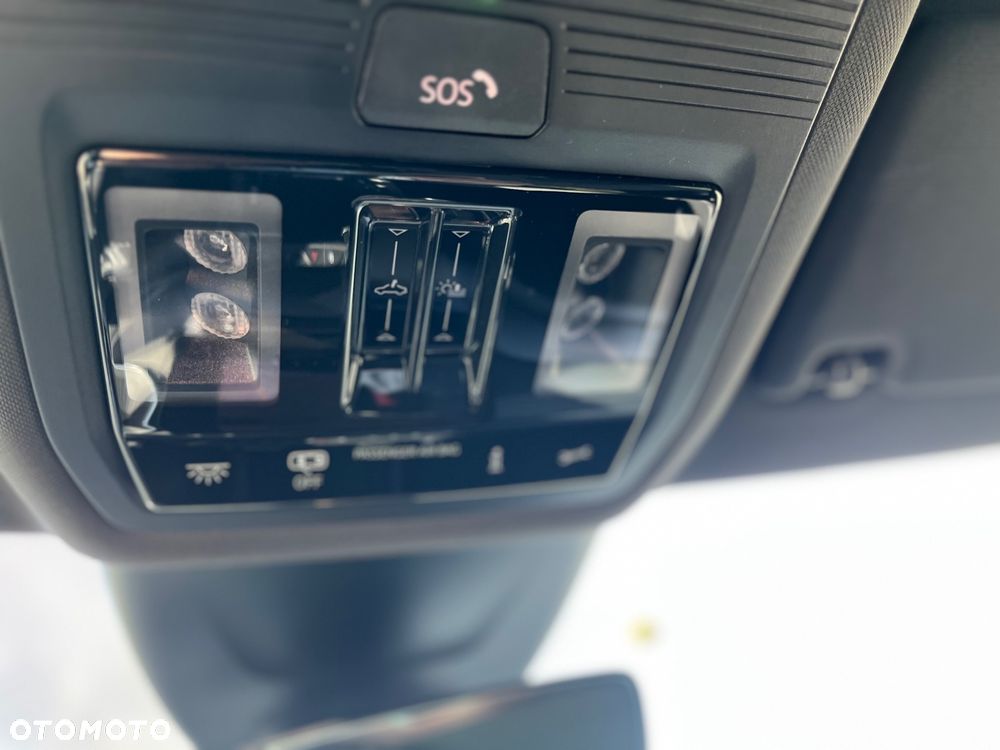 Skoda Octavia 2.0 TDI Sportline DSG - 35