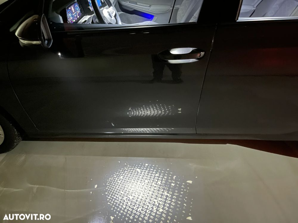 Volkswagen Golf Variant 2.0 TDI SCR DSG Life - 26