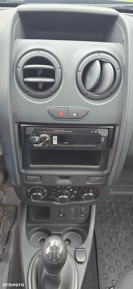 Dacia Duster 1.6 SCe S&S - 3