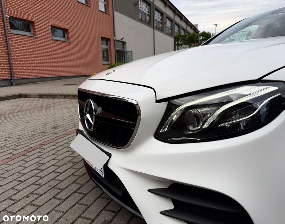 Mercedes-Benz Klasa E 220 d 9G-TRONIC - 26