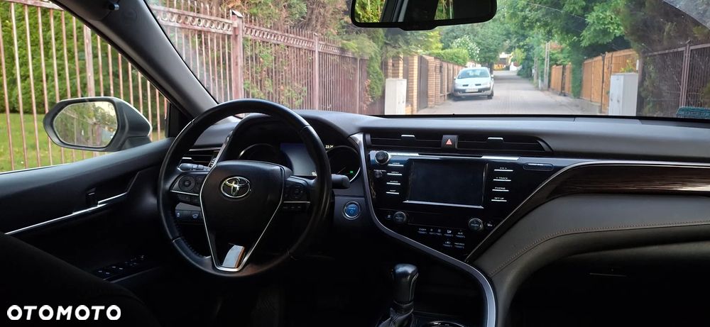 Toyota Camry 2.5 Hybrid Comfort CVT - 11