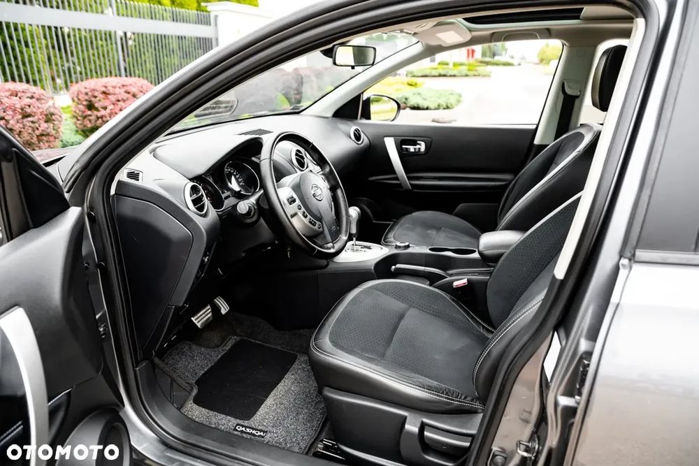 Nissan Qashqai 2.0 4x4 CVT 360 - 16