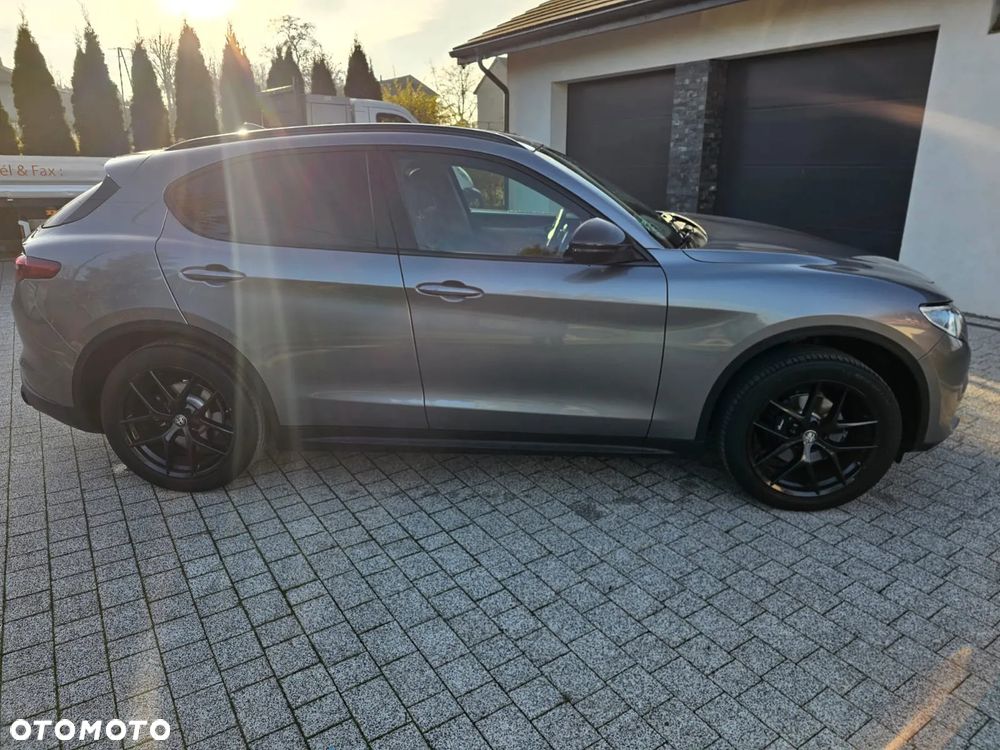 Alfa Romeo Stelvio 2.0 Turbo B-Tech Edition Q4 - 4