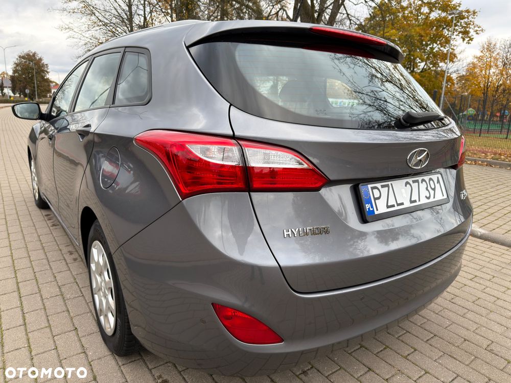 Hyundai i30 1.4 CRDi Premium - 8