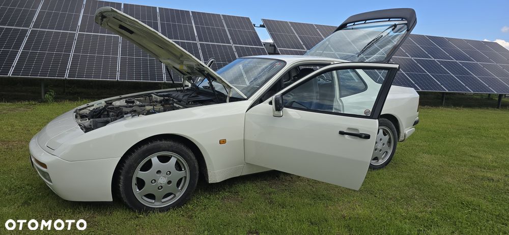 Porsche 944 - 13