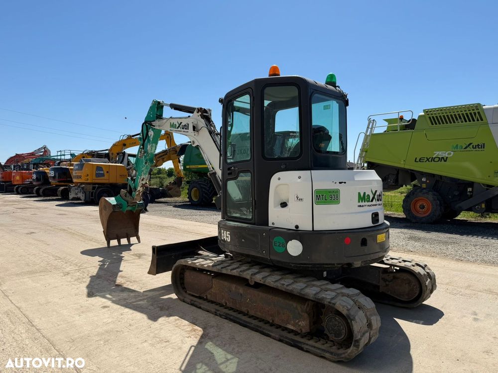 Bobcat E45 Miniexcavator - 6
