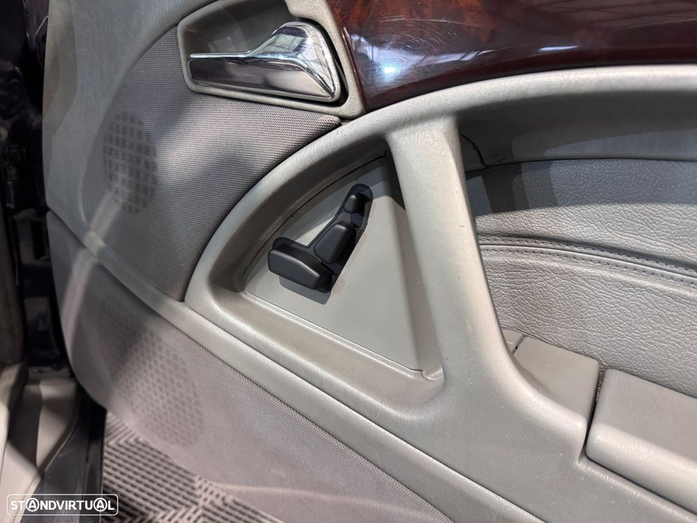 Mercedes-Benz SL 280 Standard - 26