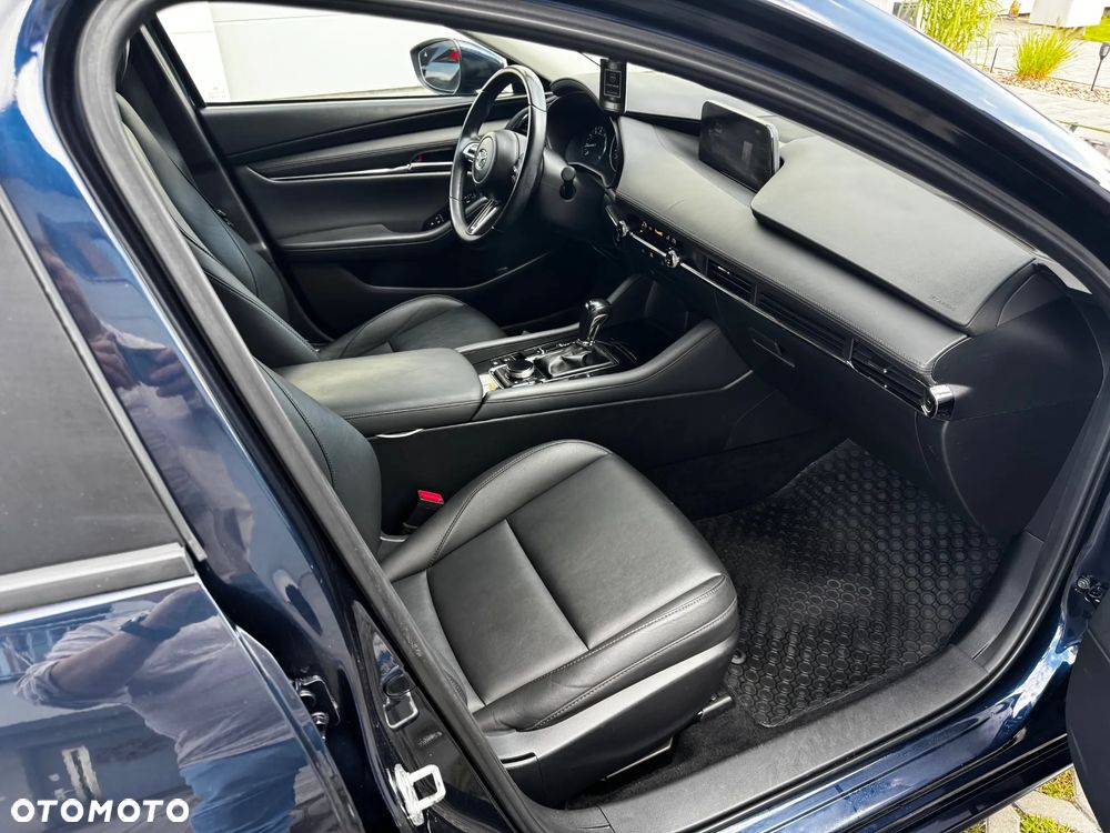 Mazda 3 - 10