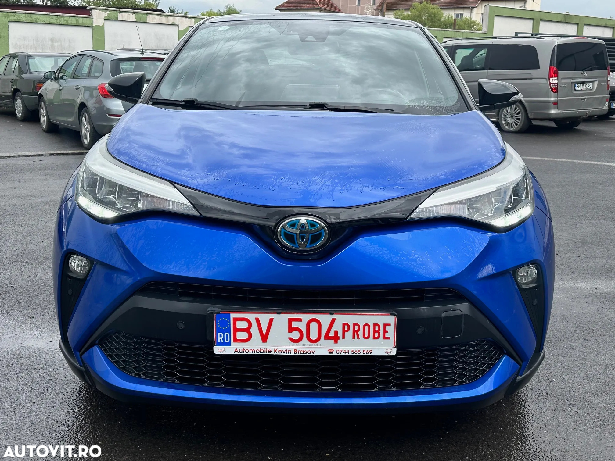 Toyota C-HR 2.0 HSD 184 CP 4x2 CVT Classy Bi-Tone - 10