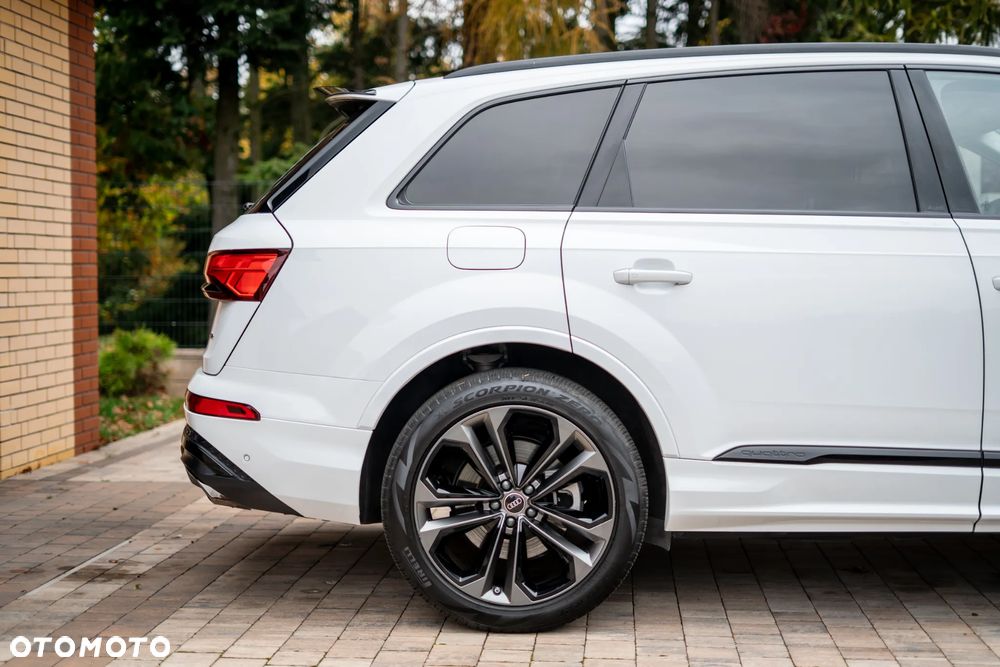 Audi Q7 55 TFSI mHEV Quattro S Line Tiptr - 9