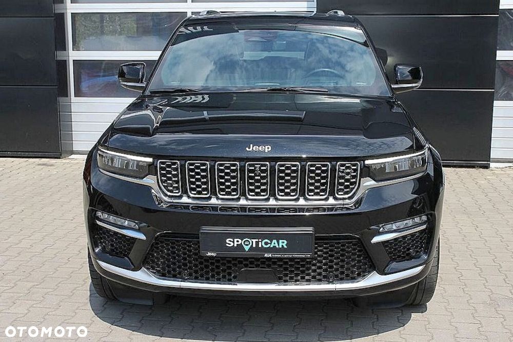 Jeep Grand Cherokee - 11