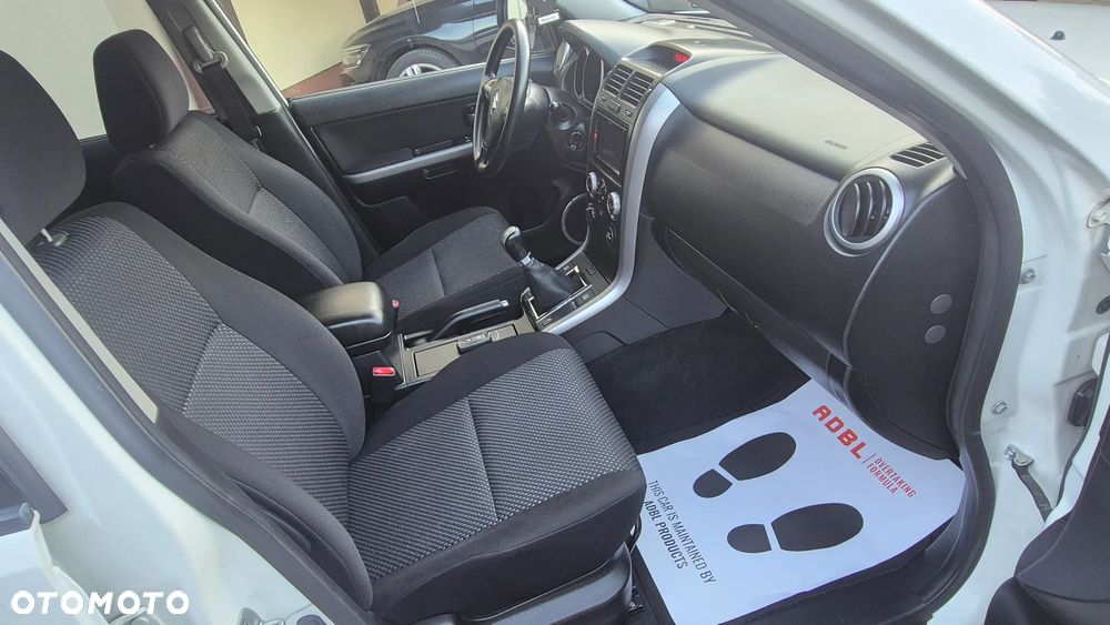 Suzuki Grand Vitara 2.0 Comfort - 21