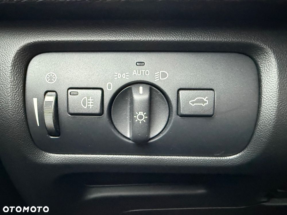 Volvo V40 Cross Country 2014