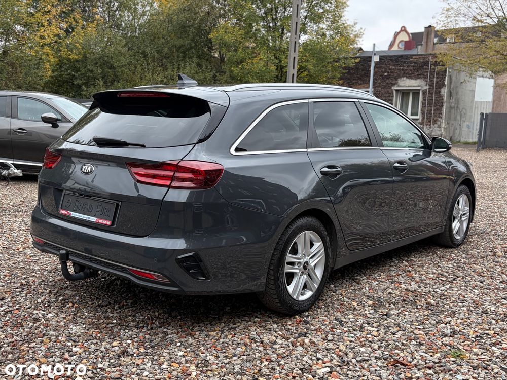 Kia Ceed 1.4 T-GDI DCT OPF Platinum Edition - 6