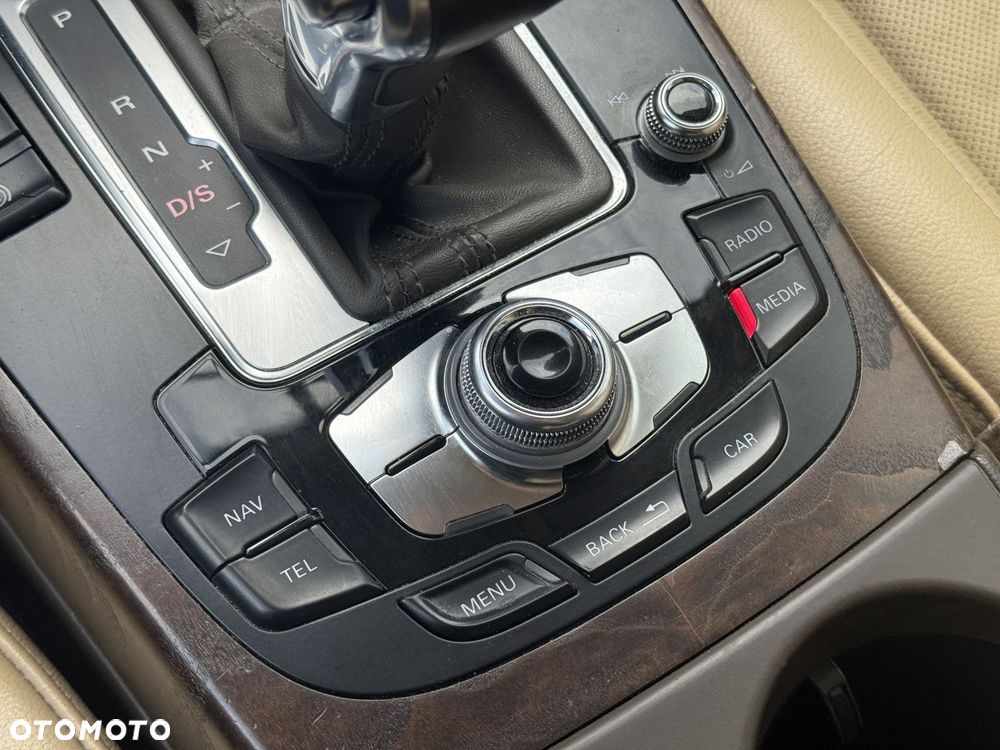 Audi A4 Allroad - 14