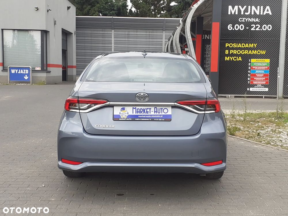 Toyota Corolla - 4
