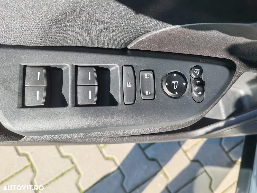 Honda Civic 1.5 VTEC Turbo CVT Sport - 18