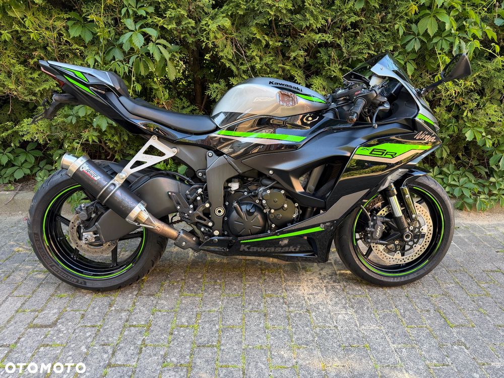 Kawasaki ZXR - 6