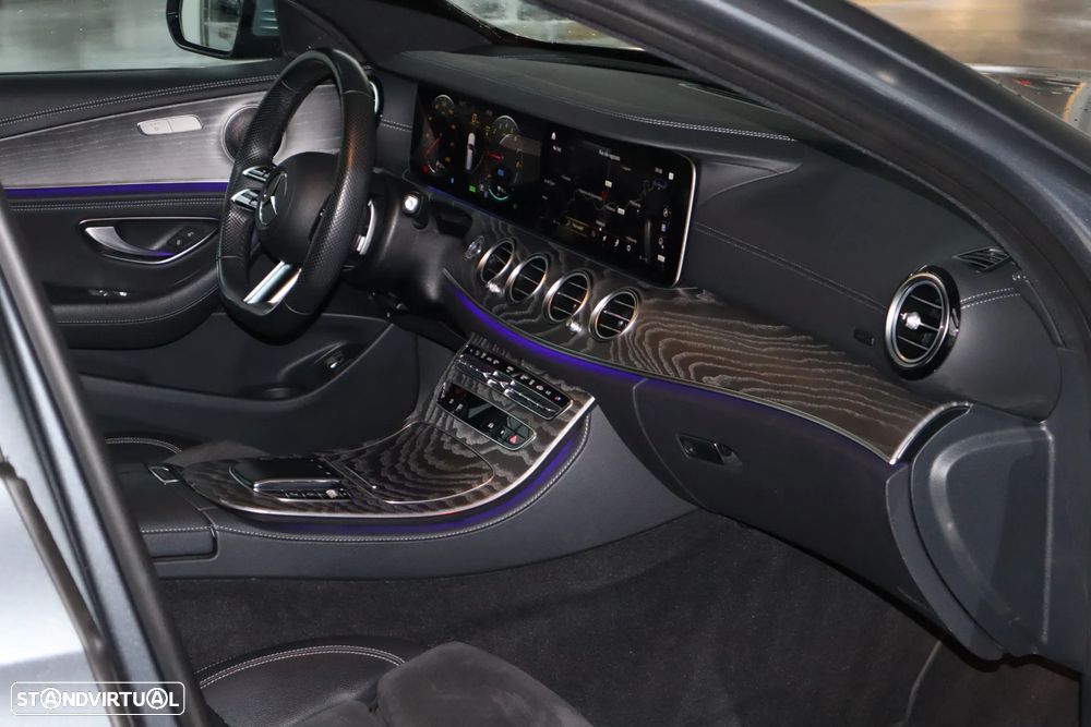 Mercedes-Benz E 300 e AMG Line - 19