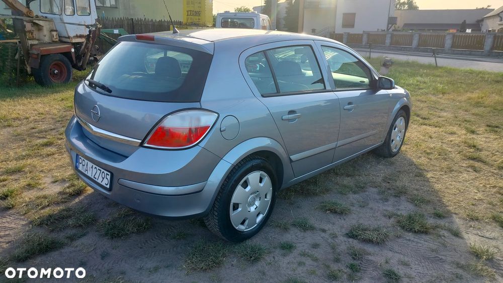 Opel Astra 1.4 - 8