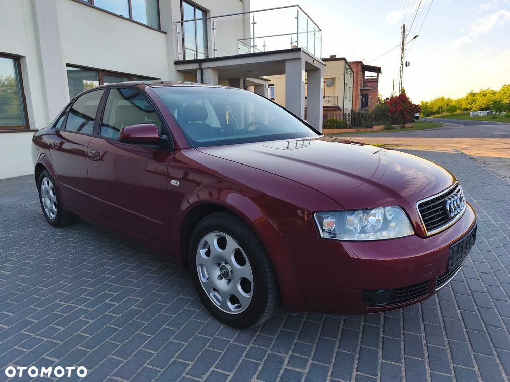 Audi A4 Limousine - 13