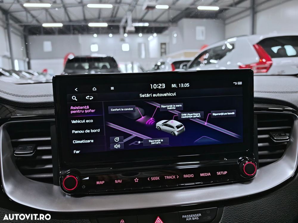 Kia Ceed 1.6 GDI 6DCT PHEV Vision - 16