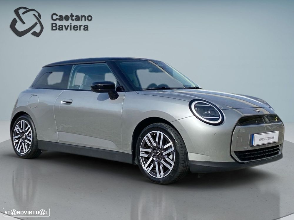 MINI 3 Portas Cooper SE Classic M - 23