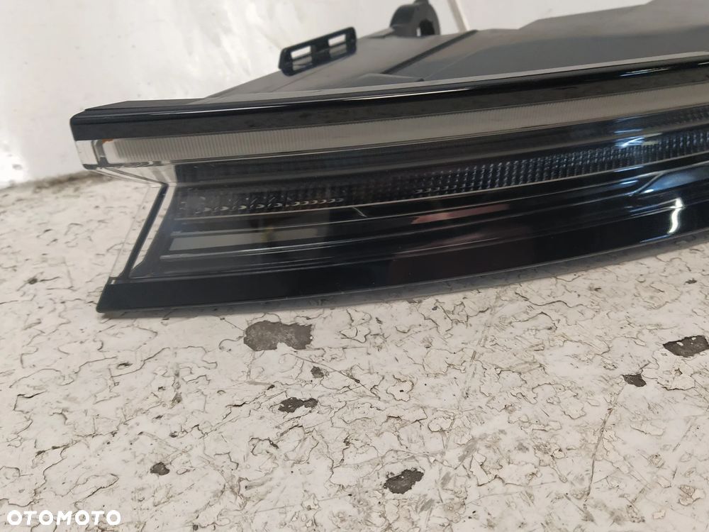 PORSCHE TAYCAN 9JA 19- LAMPA TYŁ TYLNA LED PRAWA EXCLUSIVE USA ORYGINAŁ - 4