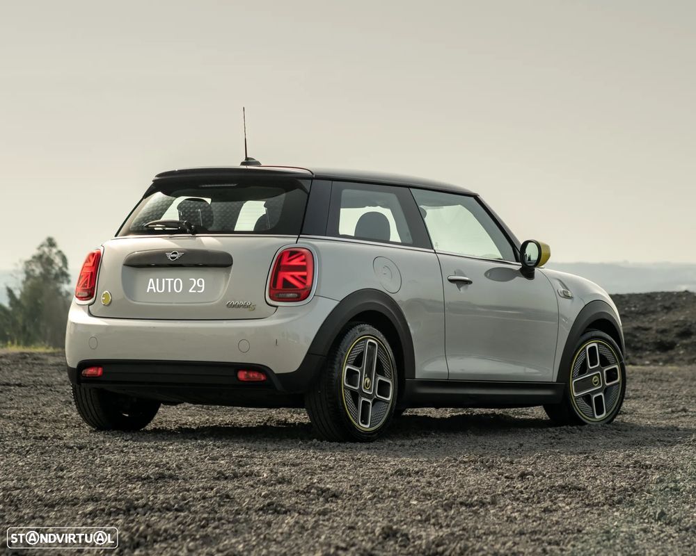 MINI 3 Portas Cooper SE - 4