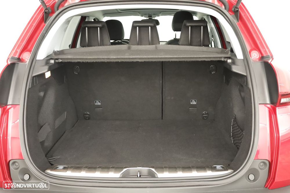 Peugeot 2008 1.2 PureTech Allure - 24