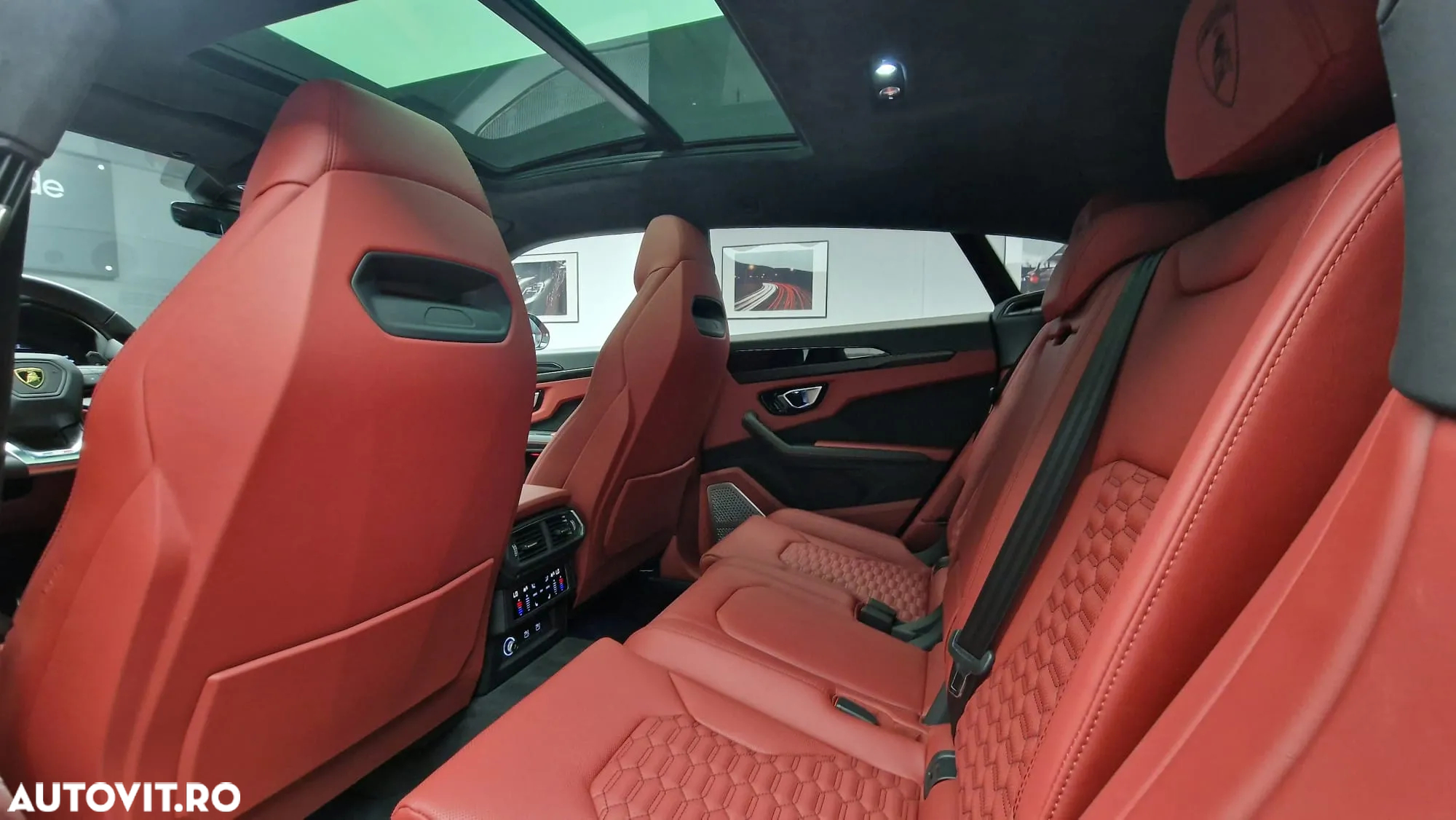 Lamborghini URUS - 14